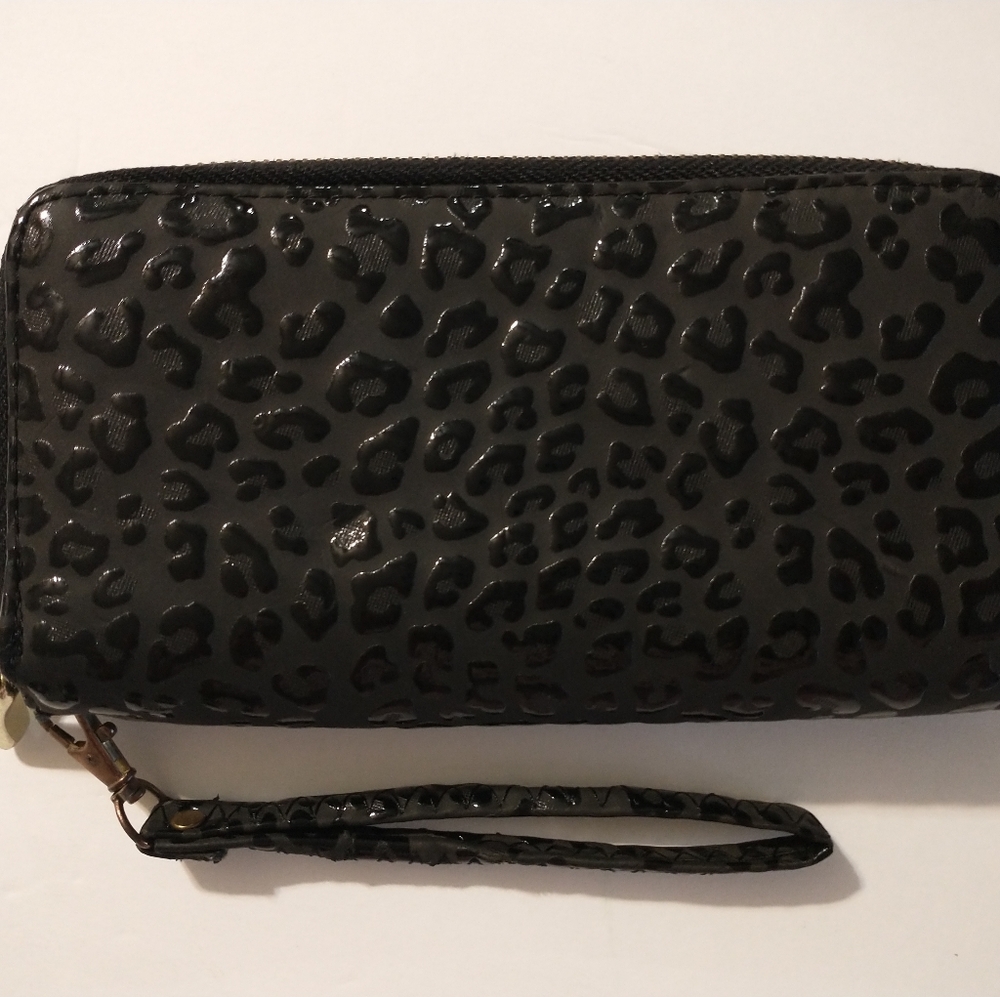 Wallet 2 Separate Zipper Pouches